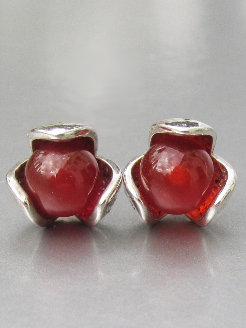 Sterling Silver & Carnelian Vintage FLOWER Stud Earrings